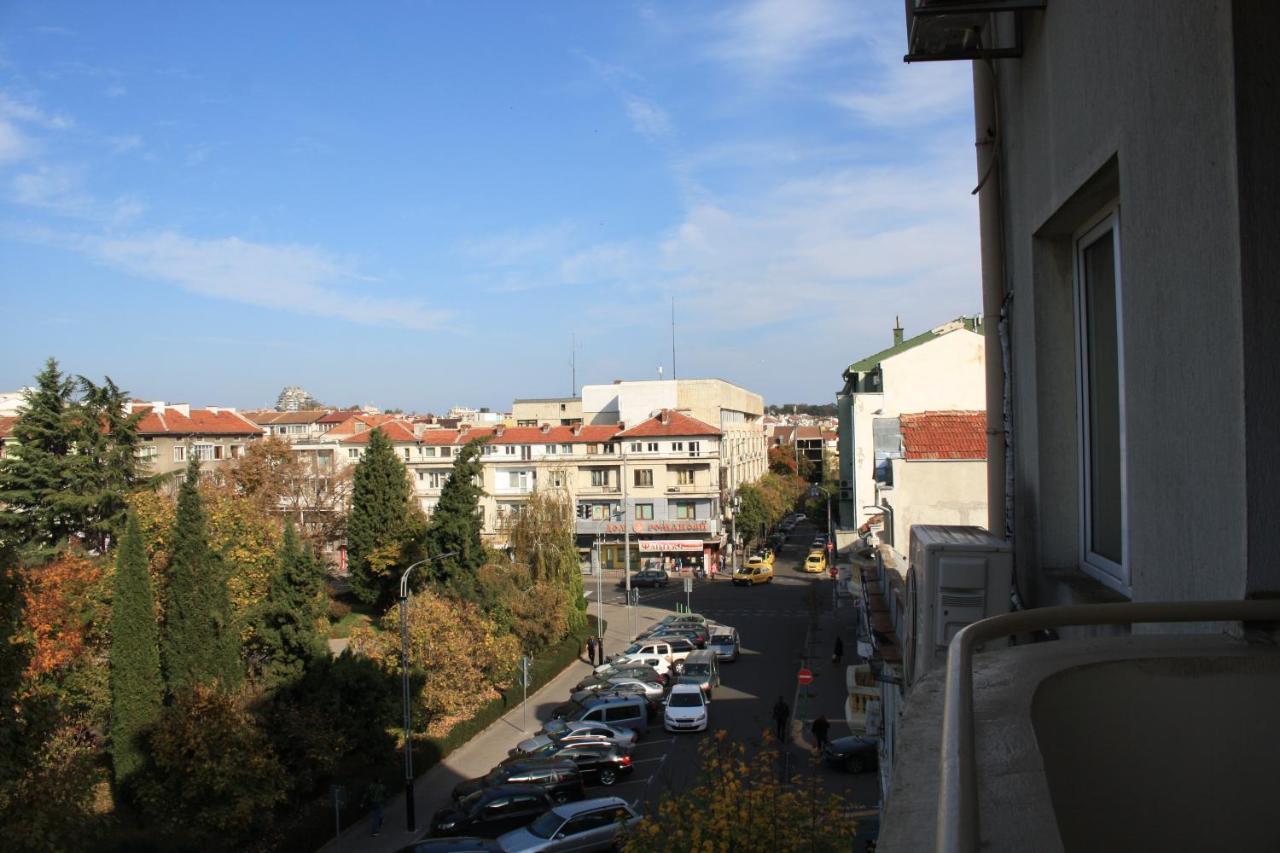 Luxury Versailles Apartments Center Opera Burgas Exterior foto