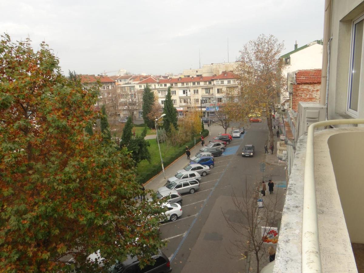 Luxury Versailles Apartments Center Opera Burgas Exterior foto